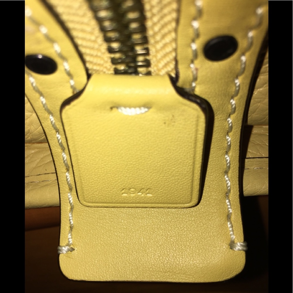 ⭐️⭐️2X HP⭐️⭐️ NWT 💯 Authentic Coach Rogue 25 w/ Snakeskin Handles - Picture 12 of 16